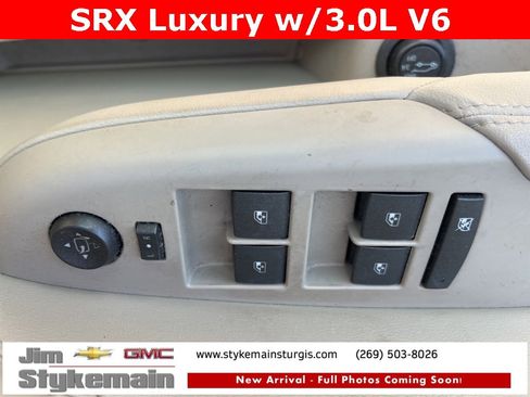 Used 2010 Cadillac SRX Luxury image 17