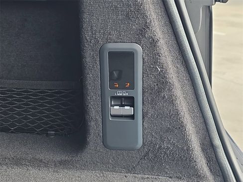 New 2026 Land Rover Range Rover Sport Dynamic SE image 14