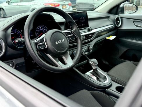 Certified 2023 Kia Forte LXS w/ LXS Technology Package image 10