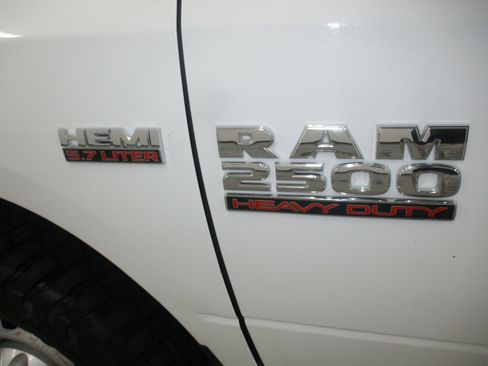 Used 2013 RAM 2500 Tradesman w/ Protection Group AWD/4WD image 4