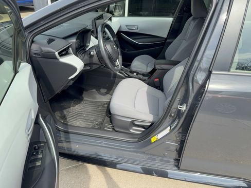 Used 2024 Toyota Corolla SE image 5