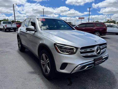Used 2020 Mercedes-Benz GLC 300 4MATIC image 4