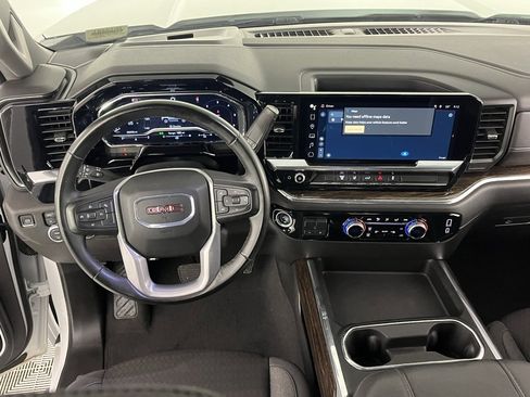 Used 2024 GMC Sierra 3500 SLE w/ Preferred Package image 14