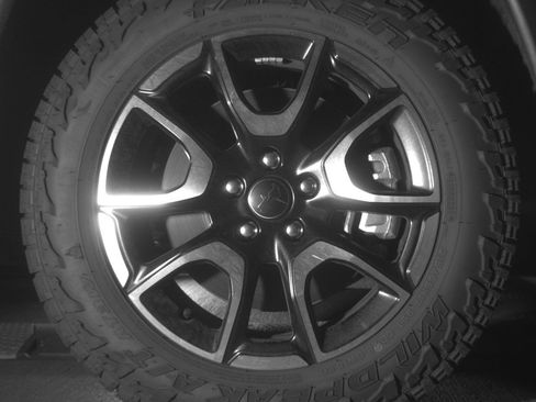 Used 2025 Jeep Compass Trailhawk AWD/4WD image 13