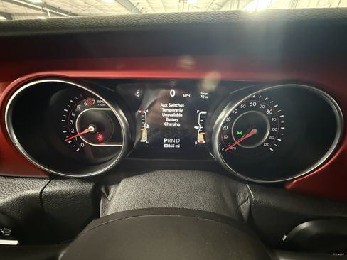 Used 2021 Jeep Wrangler Unlimited Rubicon AWD/4WD image 27