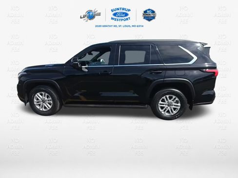 Used 2025 Toyota Sequoia SR5 AWD/4WD image 2