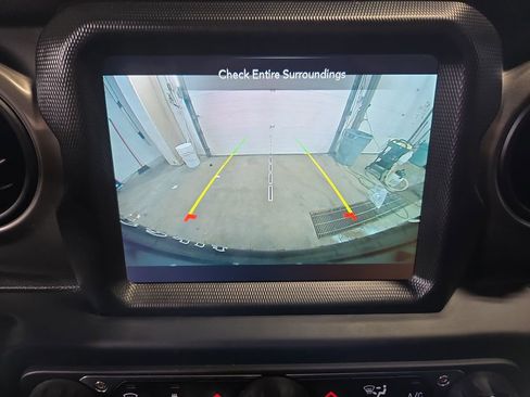 Used 2022 Jeep Wrangler Unlimited Sport AWD/4WD image 26