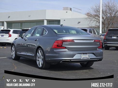 Used 2017 Volvo S90 T6 Inscription w/ Vision Package image 4