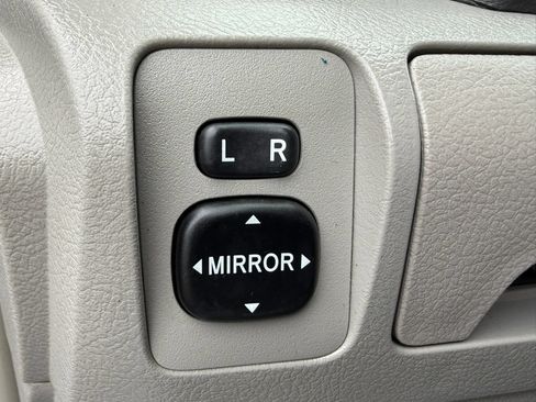 Used 2007 Toyota Camry LE FWD image 27