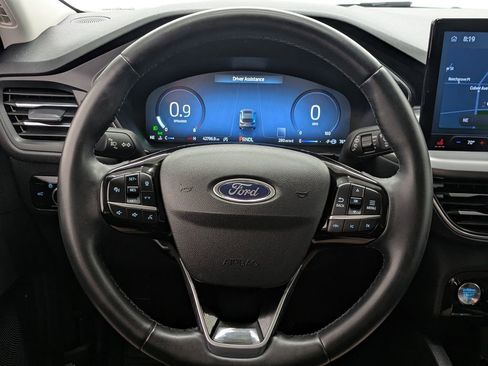 Used 2024 Ford Escape Platinum AWD/4WD image 35