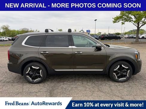 Used 2025 Kia Telluride S AWD/4WD image 8