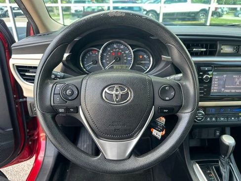 Used 2014 Toyota Corolla LE FWD image 18