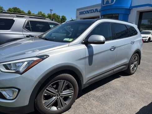 Used 2016 Hyundai Santa Fe Limited w/ Option Group 04 AWD/4WD image 6