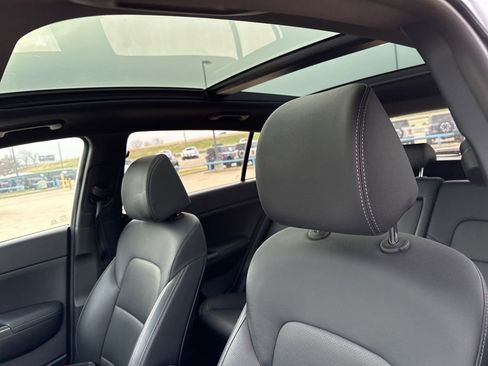 Used 2022 Kia Sportage Nightfall Edition image 21