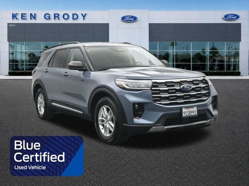 Used 2025 Ford Explorer Active w/ Active Comfort Package RWD image 1