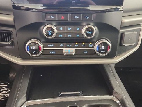 Certified 2024 Ford Expedition XLT AWD/4WD image 16