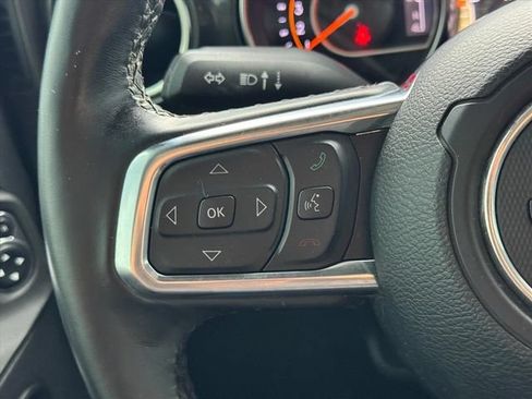 Used 2021 Jeep Wrangler Unlimited Sahara AWD/4WD image 16