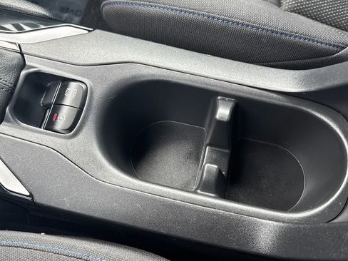 Used 2024 Toyota Corolla Cross AWD Hybrid w/ Moonroof Package image 28