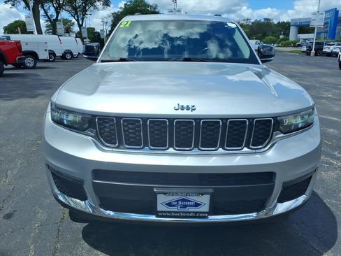 Used 2021 Jeep Grand Cherokee L Limited AWD/4WD image 2
