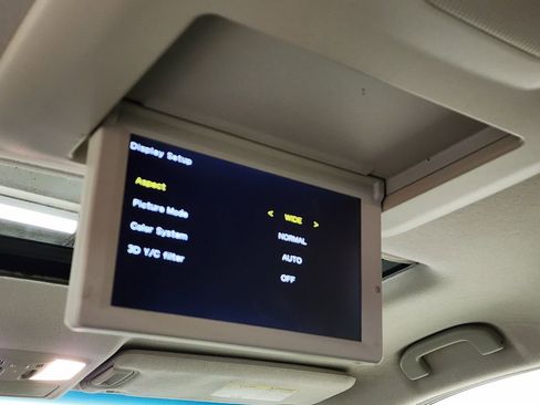 Used 2013 Nissan Quest LE w/ Protection Pkg image 38