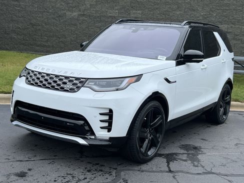 Certified 2023 Land Rover Discovery Metropolitan Edition AWD/4WD image 1
