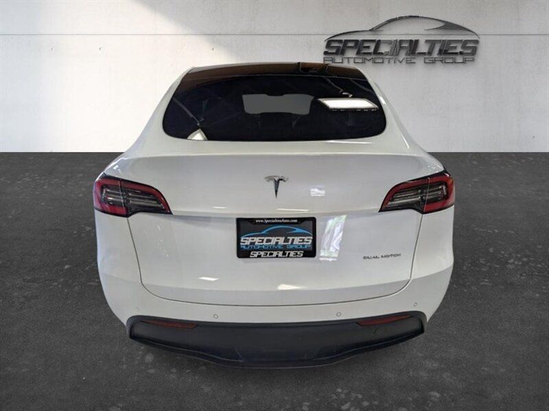 Used 2021 Tesla Model Y Long Range AWD/4WD image 9