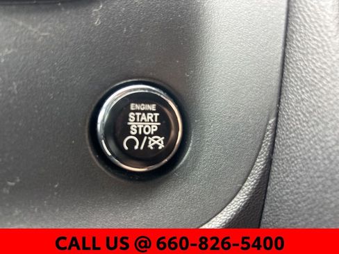 Used 2014 Dodge Challenger SXT w/ Sport Appearance Package RWD image 15