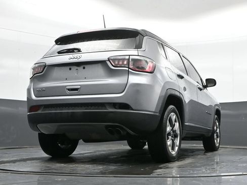 Used 2018 Jeep Compass Limited AWD/4WD image 38