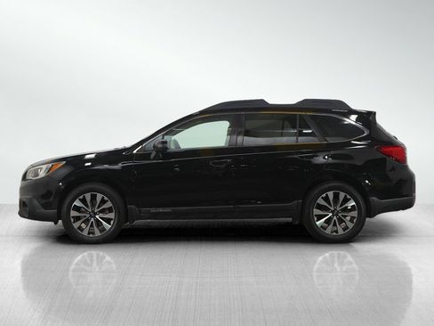 Used 2017 Subaru Outback 2.5i Limited image 2