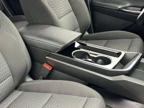 Used 2025 Chevrolet Equinox LT FWD image 52