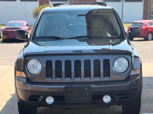 Used 2014 Jeep Patriot Sport w/ Power Value Group FWD image 9