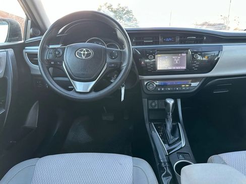 Used 2015 Toyota Corolla LE image 17