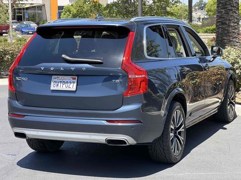 Used 2021 Volvo XC90 T5 Momentum AWD/4WD image 16