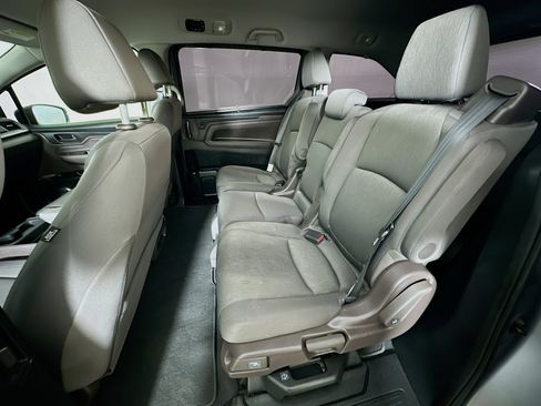Used 2018 Honda Odyssey EX image 26