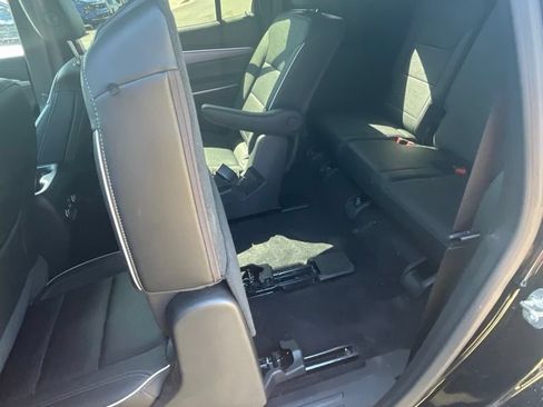 Used 2025 Buick Enclave Sport Touring FWD image 27