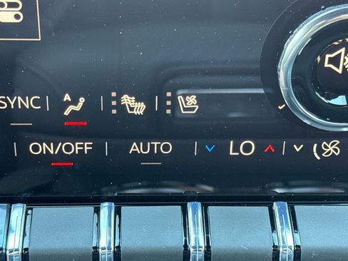 New 2026 GMC Yukon AT4 w/ AT4 Premium Package AWD/4WD image 21