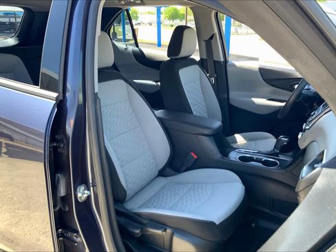 Used 2019 Chevrolet Equinox LS image 9