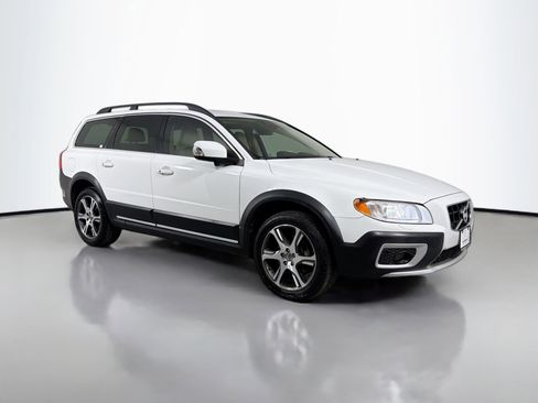 Used 2013 Volvo XC70 T6 image 3