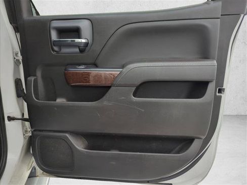 Used 2017 GMC Sierra 1500 SLE image 23