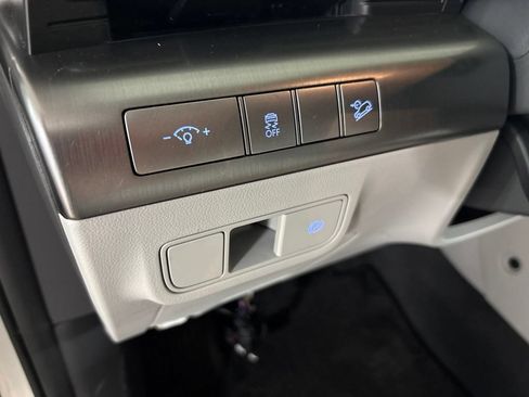 Certified 2024 Hyundai Kona SEL AWD/4WD image 12