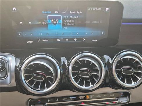 Certified 2022 Mercedes-Benz GLB 250 4MATIC image 15