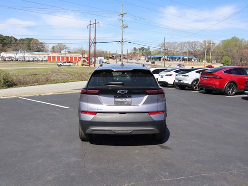 Used 2023 Chevrolet Bolt EUV Premier w/ Sun & Sound Package image 10