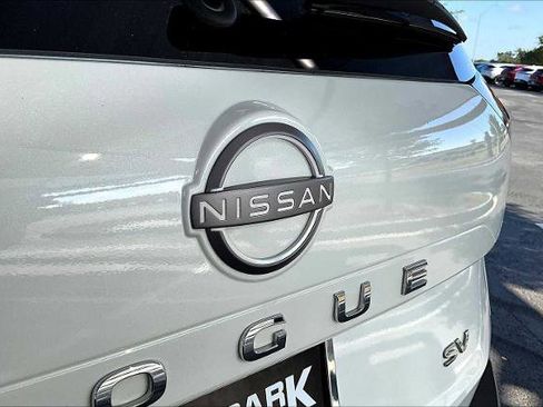 Certified 2023 Nissan Rogue SV image 30