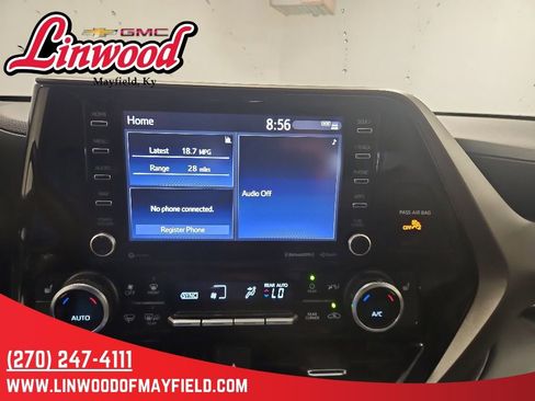 Used 2022 Toyota Highlander XLE AWD/4WD image 20