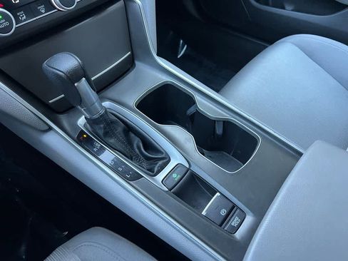 Used 2018 Honda Accord LX image 28