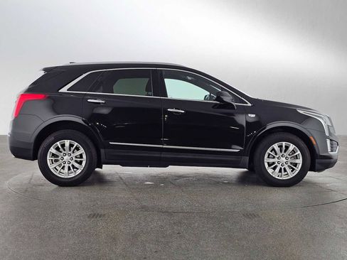 Used 2019 Cadillac XT5 FWD image 6