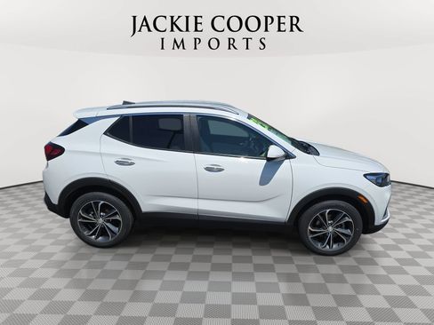 Used 2023 Buick Encore GX Select FWD image 4
