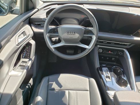 Used 2025 Audi Q5 Premium w/ Convenience Package AWD/4WD image 14