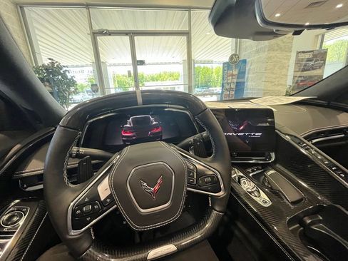 Used 2025 Chevrolet Corvette Z06 w/ Stealth Interior Trim Package RWD image 18