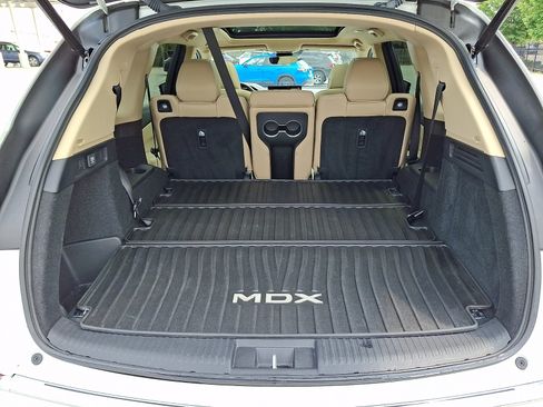 Used 2023 Acura MDX SH-AWD w/ Technology Package image 29